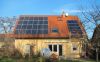 <p><span style="font-size: 13px;">6 kWp Luxor-Anlage auf Flachdach</span><br><span style="font-size: 13px;"><strong>Beratung:</strong> Sabine Polland, <strong>Planung:</strong> Roland Neumann*</span></p>