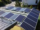 4,95 kWp Anlage auf Garagendach (je 10° Ost/West) und Giebelhängung 30° Richtung Westen