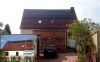 <p><span style="font-size: 13px;">9,9kWp Ost-West-Anlage auf EFH mit Axitec300, schwarzer Rahmen<br><span style="font-size: 13px;"><strong>Planung und Bau:</strong> Sonnenplaner e.K.</span><br></span></p>