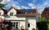 <p><span style="font-size: 13px;">EFH, Mix aus Hoch- und Quermontage, Modul: Trina 450 Watt gg (Glas-Glas)</span><br><span style="font-size: 13px;"><strong>Planung und Bau:</strong> Sonnenplaner e.K.</span></p>